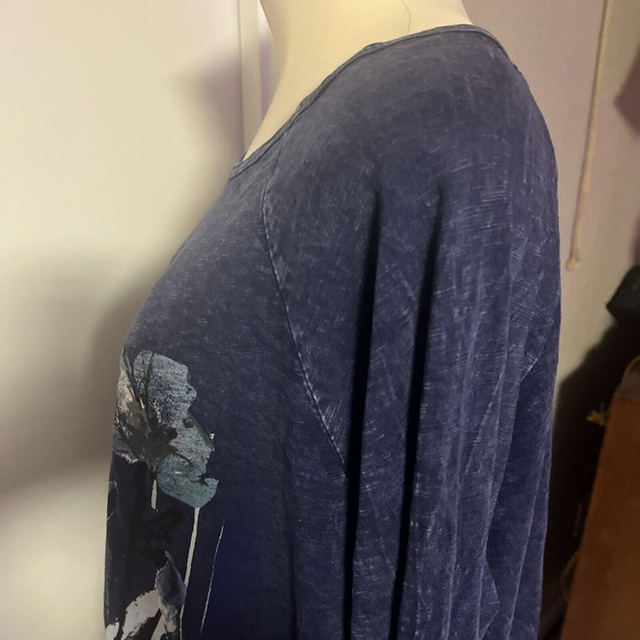 Women’s Blue Floral Blouse By Jess And Jane Asymmetrical Dolman Sleeve - Picture 12 of 14